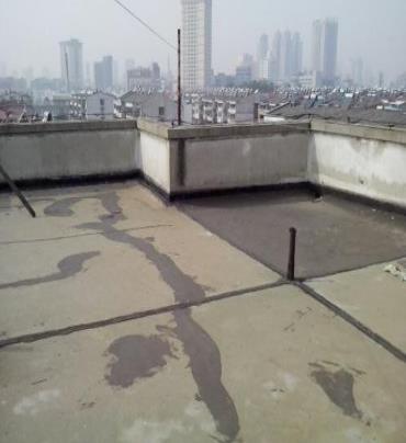 乡宁漏水维修 楼顶漏水是什么原因，楼顶漏水维修方法是什么?
